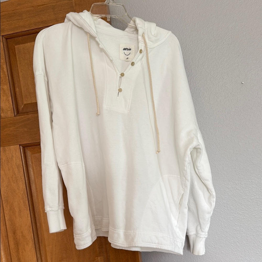 Aerie white Button-Up Hoodie size Medium